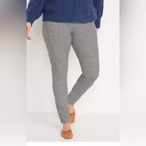 ✨ Old Navy Pixie Ankle Pants ✨🖤🤍 Black & White Gingham | Size 4
